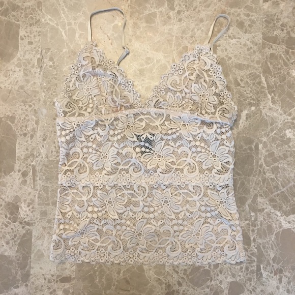 Forever 21 off white lace camisole - Picture 2 of 3